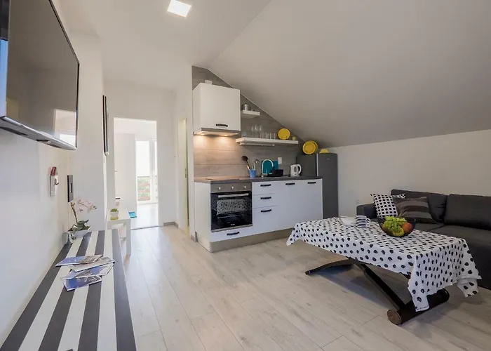 Le Petit Apartment *